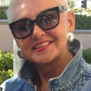 Meet your Posher, Jenny